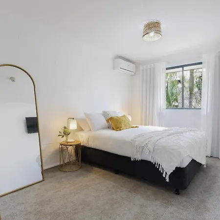 Abode Mooloolaba, Backpackers & Motel Rooms-3